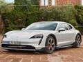 Igra Porsche Taycan 4S Cross Puzzle